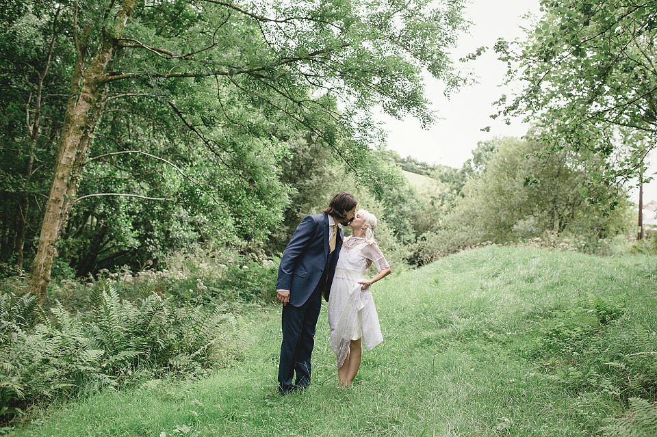 edwardian wedding dress, jane bourvis, handfasting, woodland weddings, kat hill photography