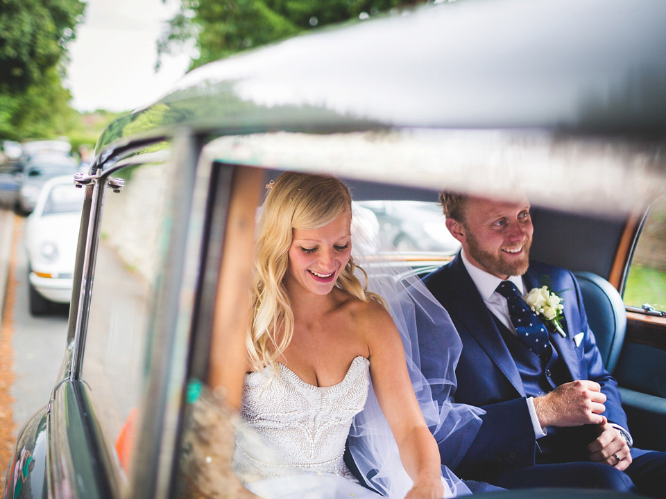 bridal separates, beaded top, country pub wedding, photography 34