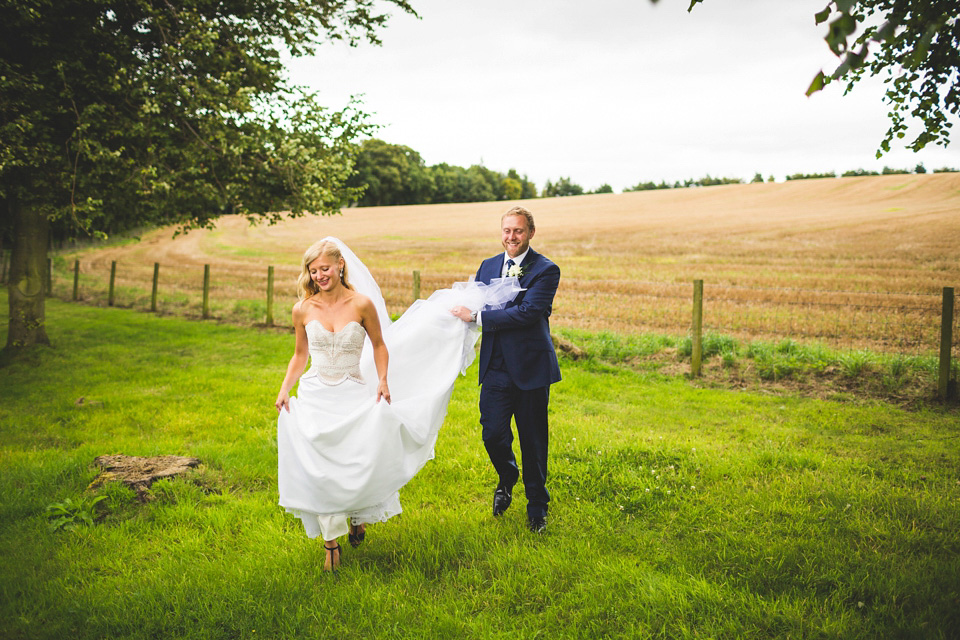 bridal separates, beaded top, country pub wedding, photography 34