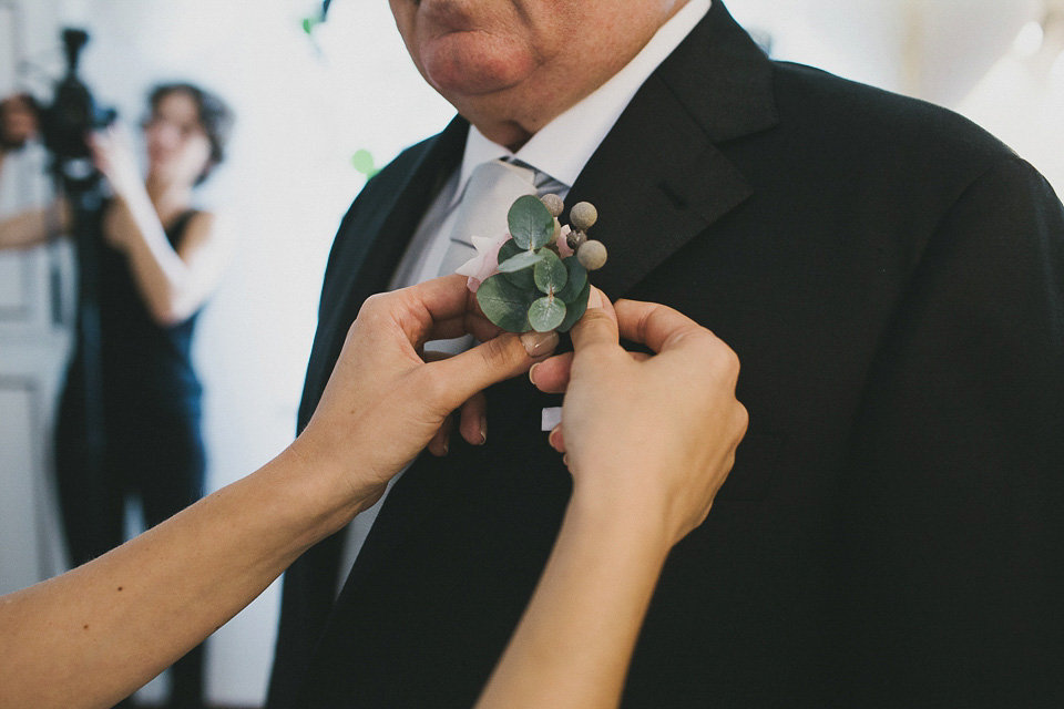 bride in glasses, weddings in italy, igloo photography