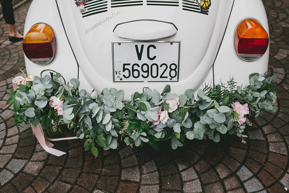 bride in glasses, weddings in italy, igloo photography