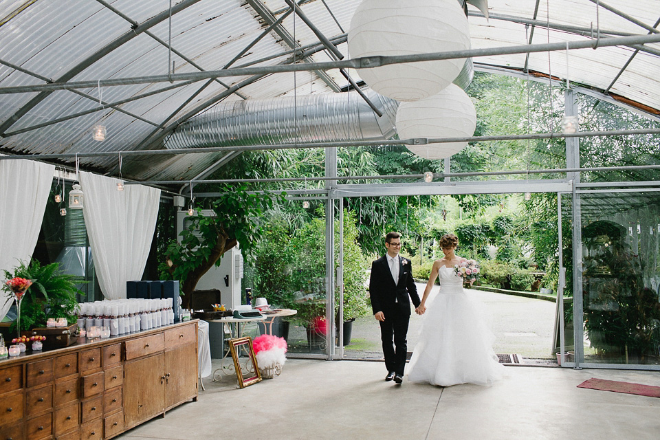 bride in glasses, weddings in italy, igloo photography