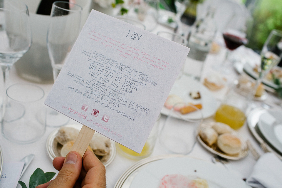 bride in glasses, weddings in italy, igloo photography