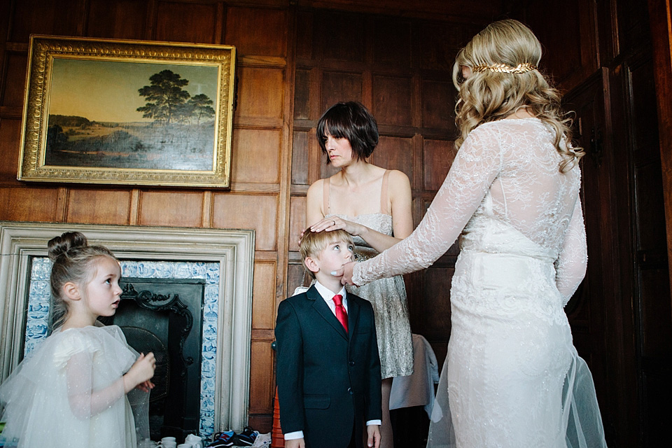 joanna brown photography, elmore court, gloucester weddings, david fielden wedding dress, gold weddings, winter weddings