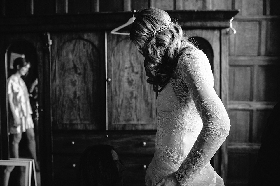 joanna brown photography, elmore court, gloucester weddings, david fielden wedding dress, gold weddings, winter weddings