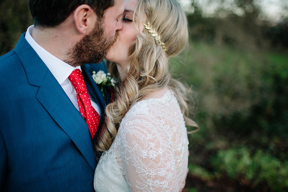 joanna brown photography, elmore court, gloucester weddings, david fielden wedding dress, gold weddings, winter weddings