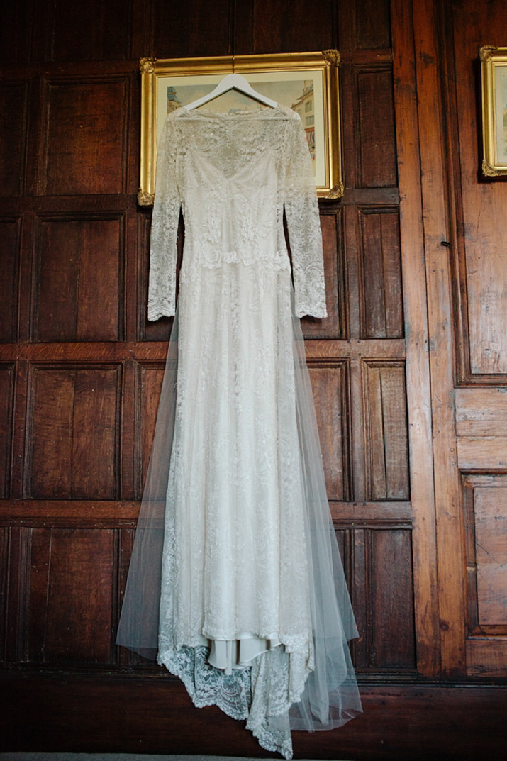 joanna brown photography, elmore court, gloucester weddings, david fielden wedding dress, gold weddings, winter weddings