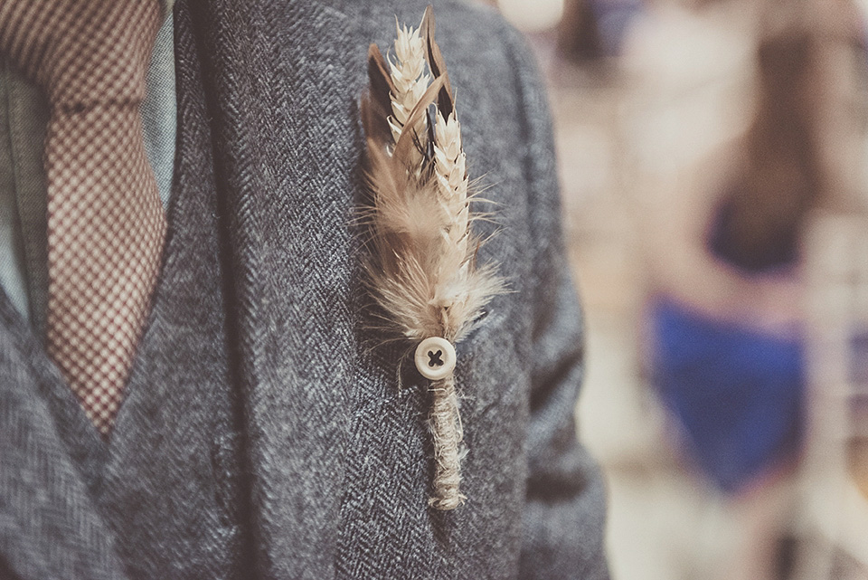 rustic barn wedding, autumn wedding, terry fox wedding dress, michelle lindsell photography