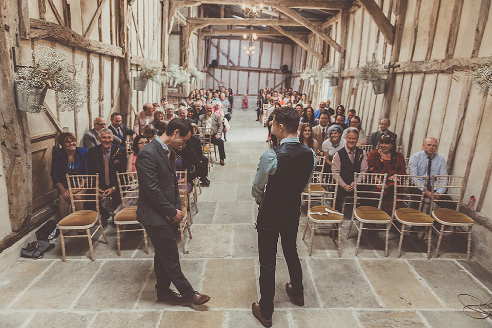 rustic barn wedding, autumn wedding, terry fox wedding dress, michelle lindsell photography