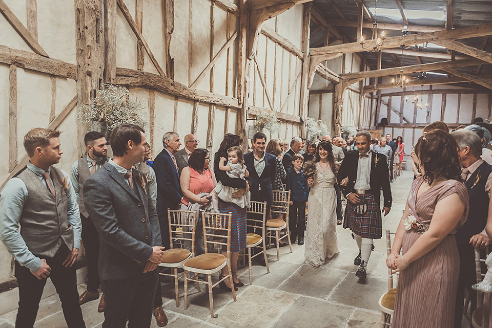 rustic barn wedding, autumn wedding, terry fox wedding dress, michelle lindsell photography