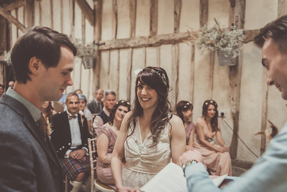 rustic barn wedding, autumn wedding, terry fox wedding dress, michelle lindsell photography