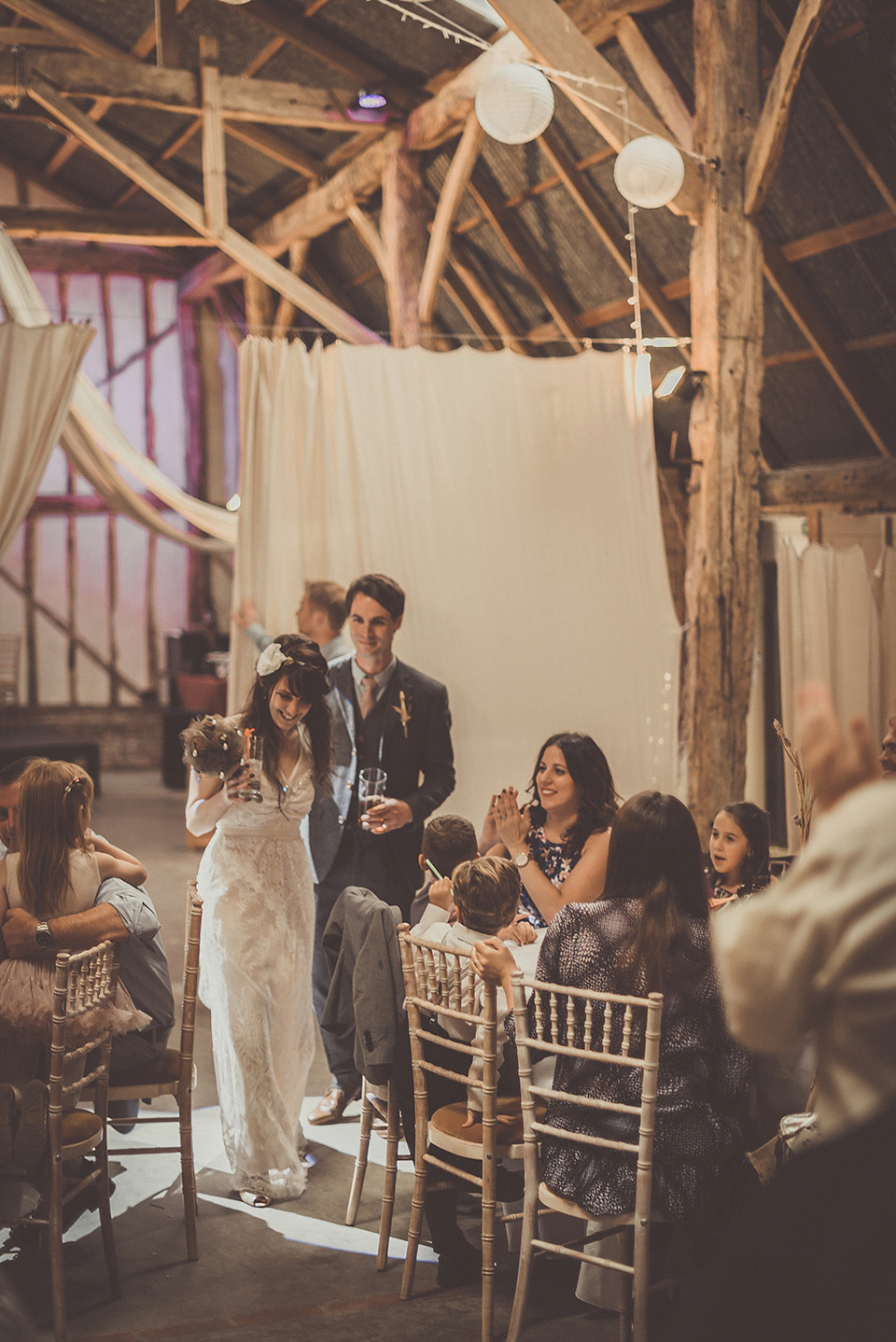 rustic barn wedding, autumn wedding, terry fox wedding dress, michelle lindsell photography