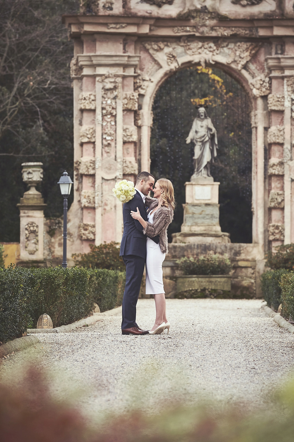 victoria beckham, italian weddings, elopement, chic weddings, italy, jules bower photography