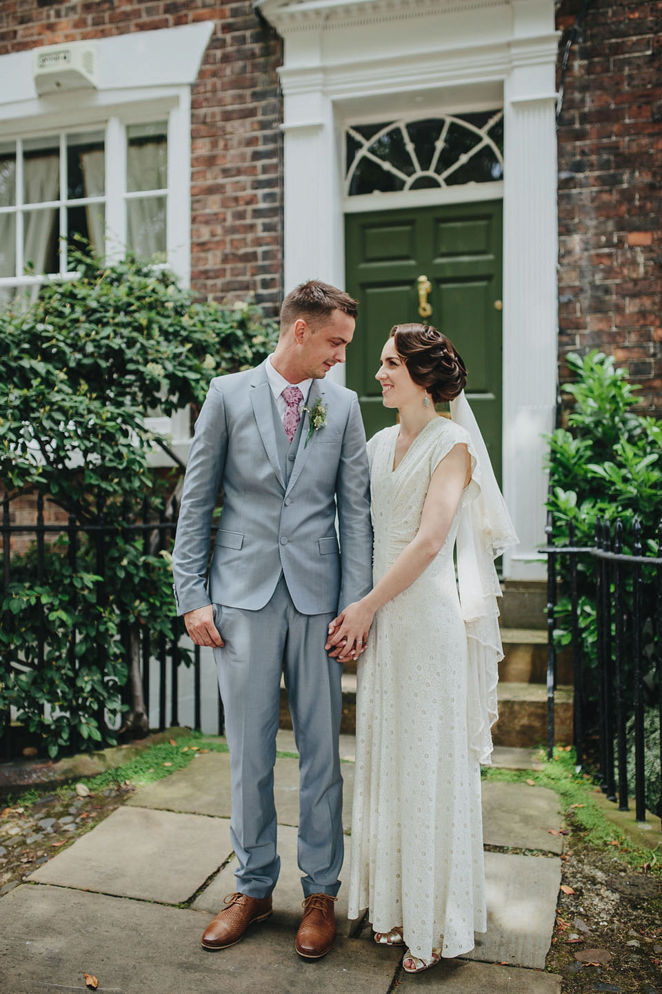 haydn ryding manchester wedding photographer, 1930's vintage wedding dress