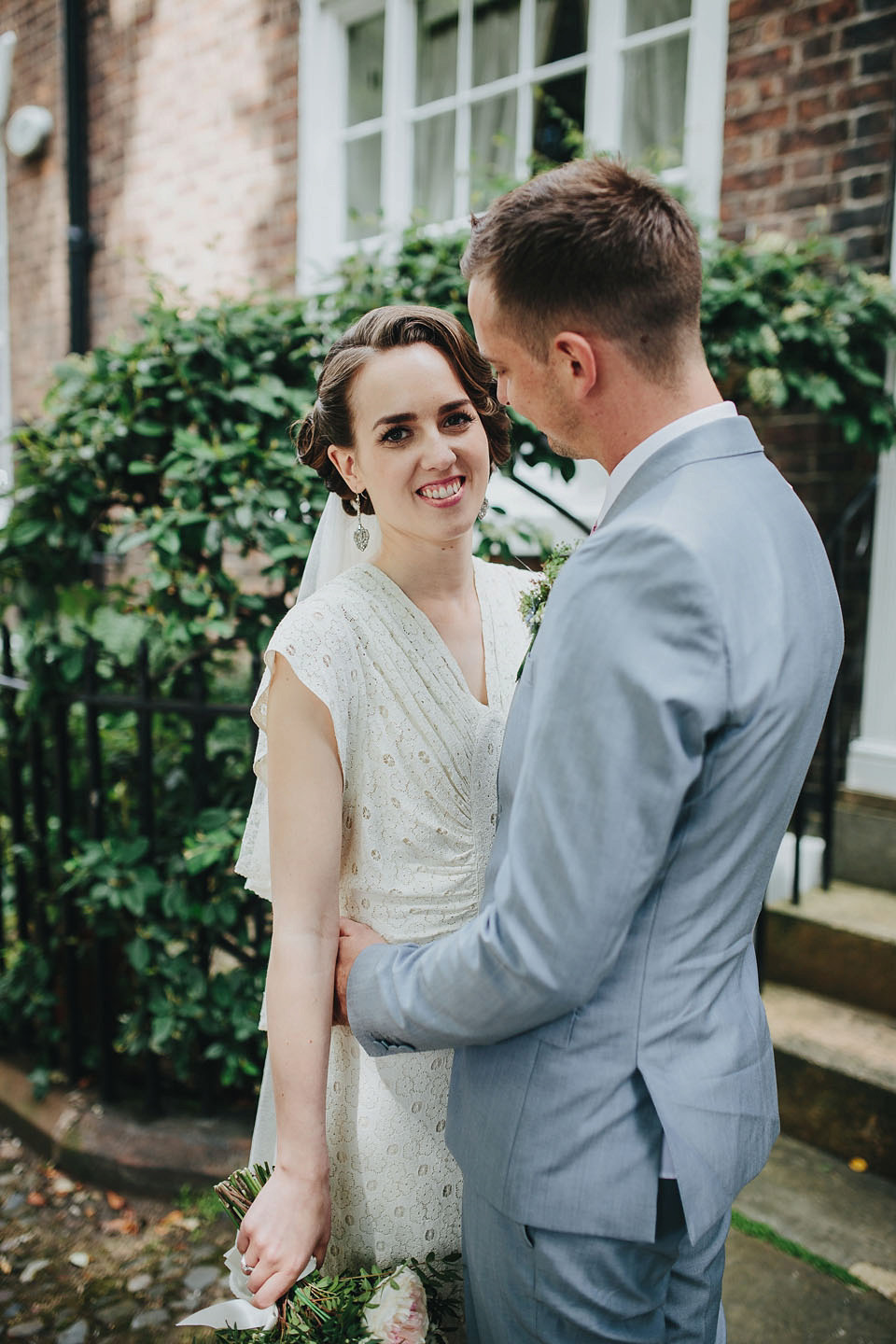 haydn ryding manchester wedding photographer, 1930's vintage wedding dress