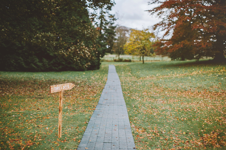 autumn wedding, scottish wedding, richard nicoll, pyrus flowers, outdoor weddings