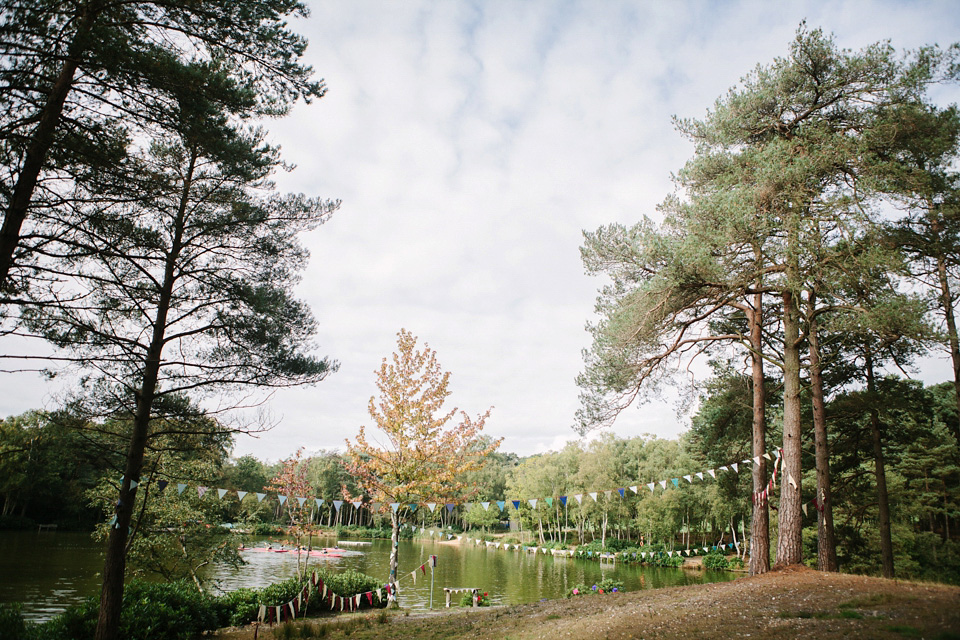 1920s wedding dress, joanna brown photography, lakeside wedding, outdoor weddings, quirky weddings, eccentric weddings