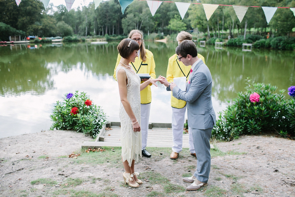 1920s wedding dress, joanna brown photography, lakeside wedding, outdoor weddings, quirky weddings, eccentric weddings