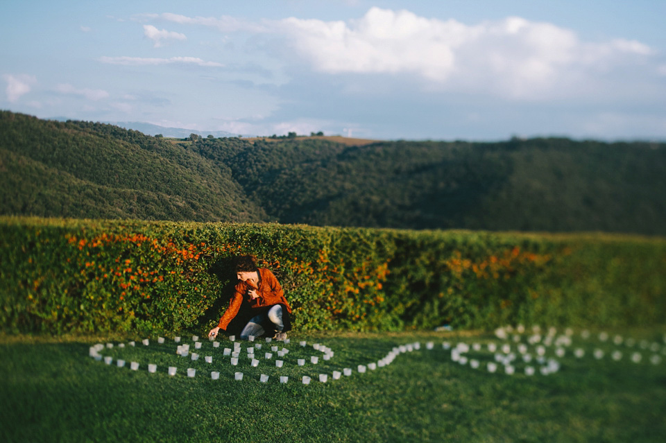 rustic italian wedding, tuscany wedding, temerpely london wedding dress, leila scarfiotti photography