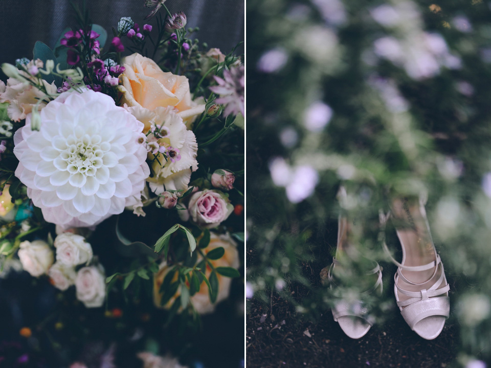 rustic italian wedding, tuscany wedding, temerpely london wedding dress, leila scarfiotti photography