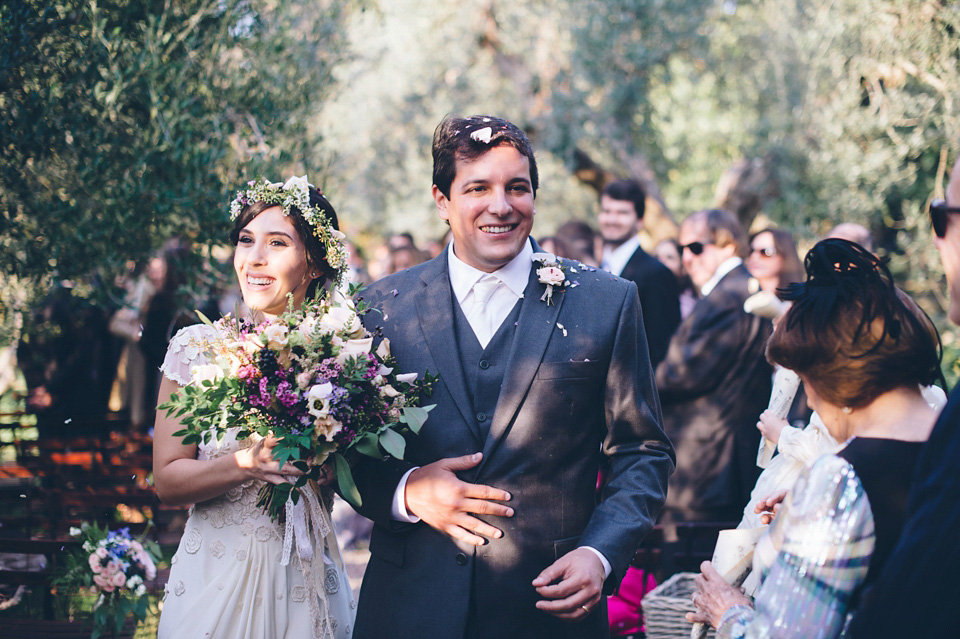 rustic italian wedding, tuscany wedding, temerpely london wedding dress, leila scarfiotti photography