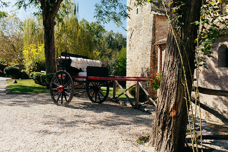 boho bride, bohemian weddings, rime arodaky, weddings in italy, rustic wedding