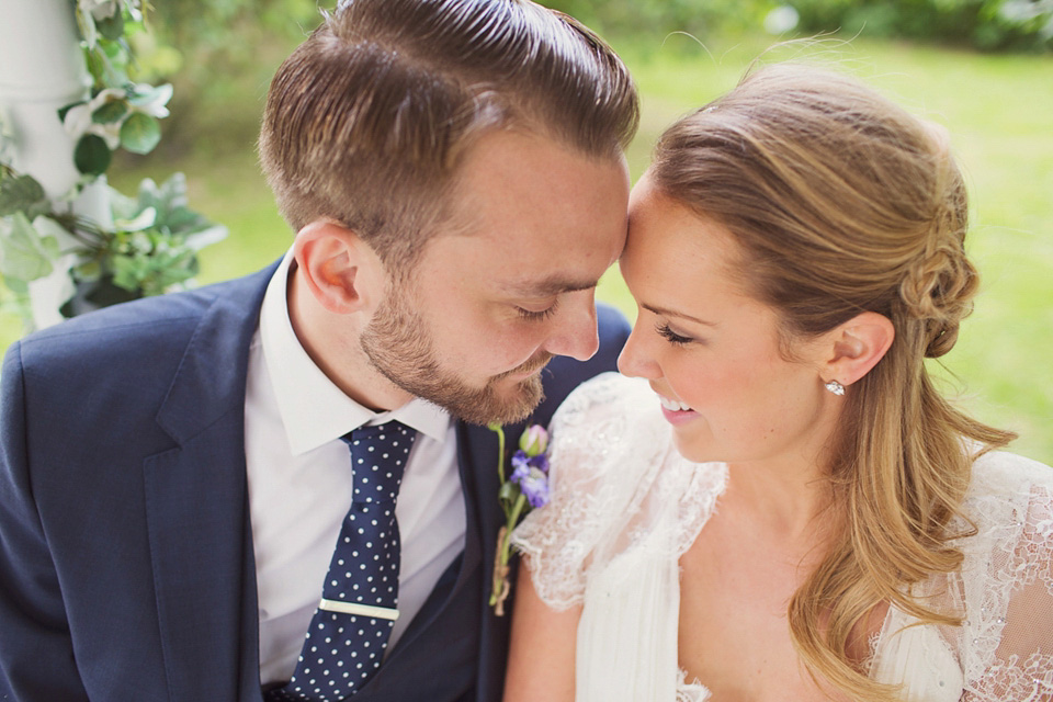 jenny packham, kent weddings, summer weddings, barn weddings, cottoncandy wedding photography