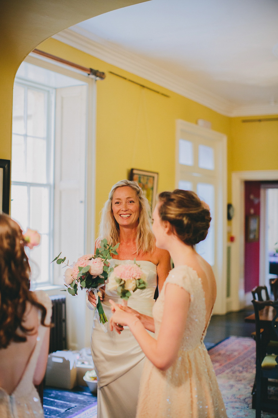 tori hancock photogrpahy, amanda wakeley wedding dress, tonedale house, somerset weddings