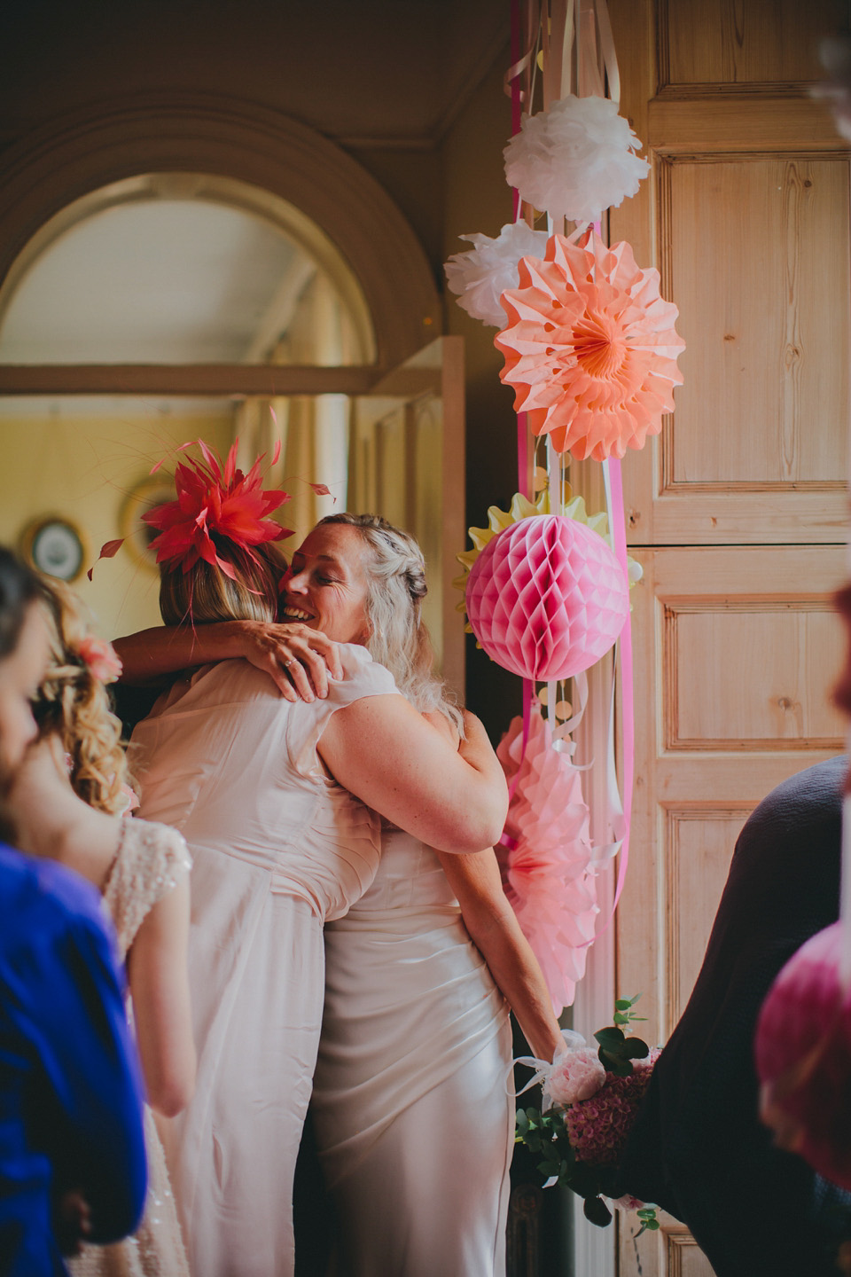 tori hancock photogrpahy, amanda wakeley wedding dress, tonedale house, somerset weddings