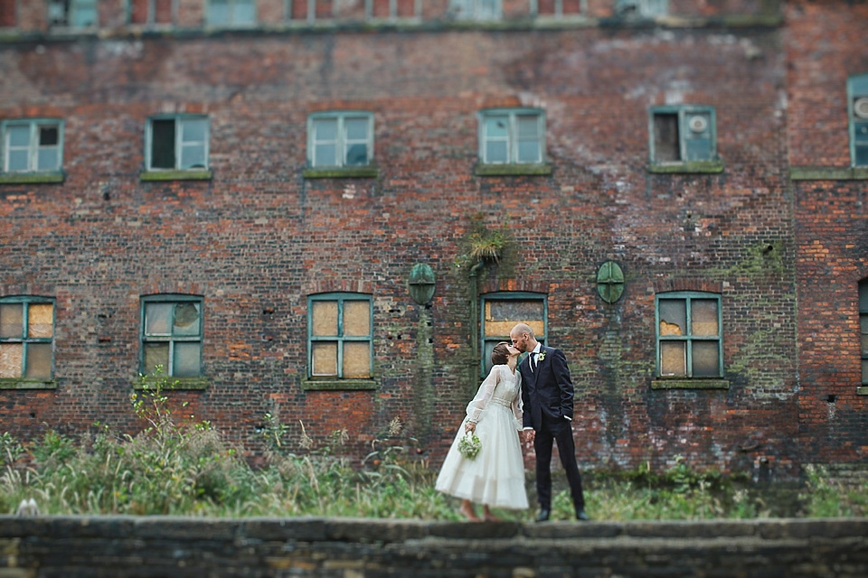 wpid355219 sharon bowen daisy dress sheffield city industrial sthyle wedding jess petrie photography 51