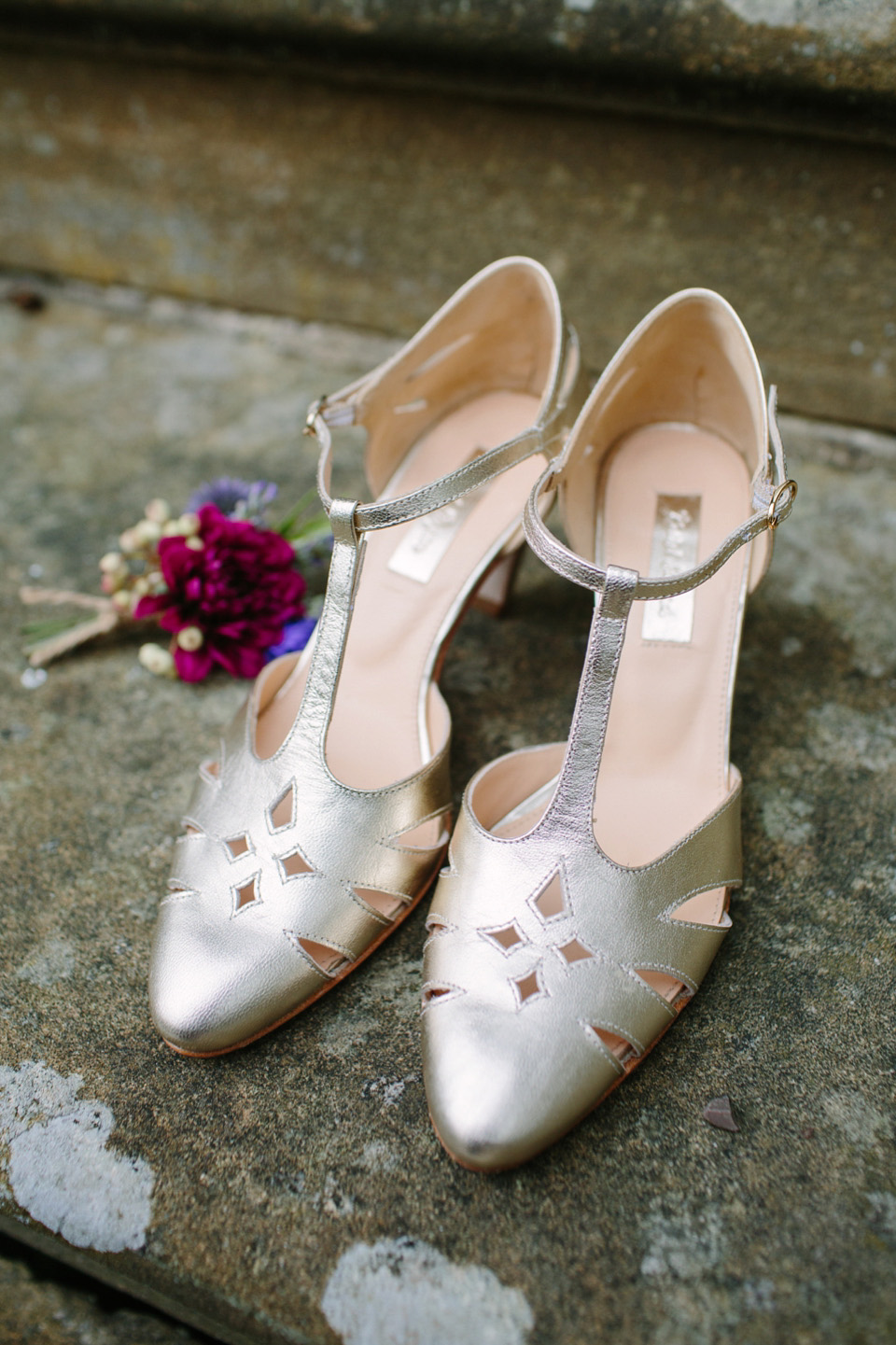 rachel simpson, vitnage wedding shoes, vintage style wedding shoes, coloured wedding shoes, emma case photography