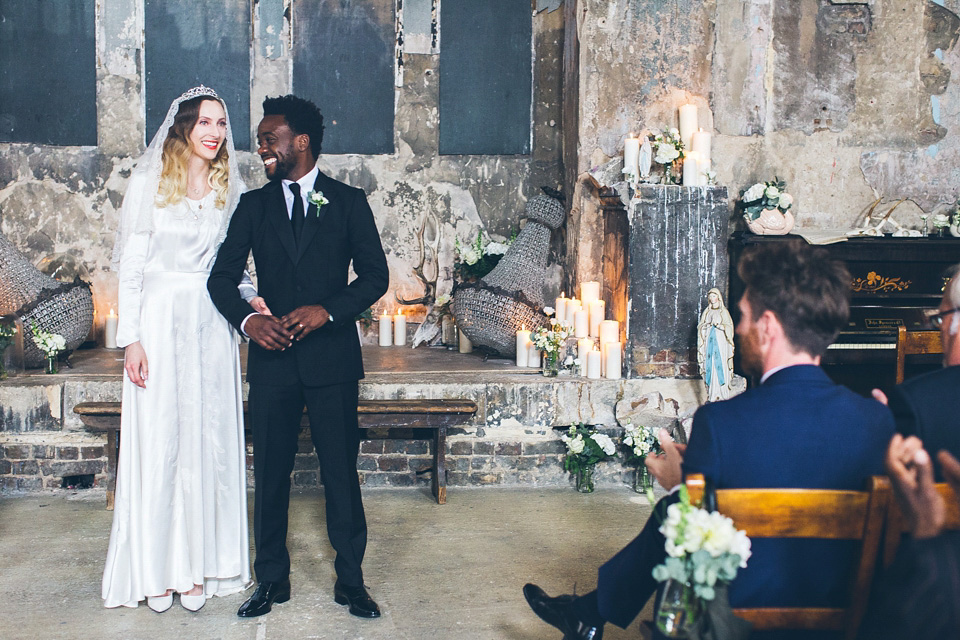 bride to bijoux, the asylum chapel peckham, 1930s vintage, zoe noble photography