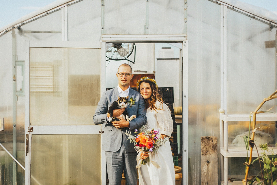 A homespun and rustic wedding on a farm. Cassie Lopez Photography farm weddings, rustic weddings, homegrown weddings, cassie lopez photography
