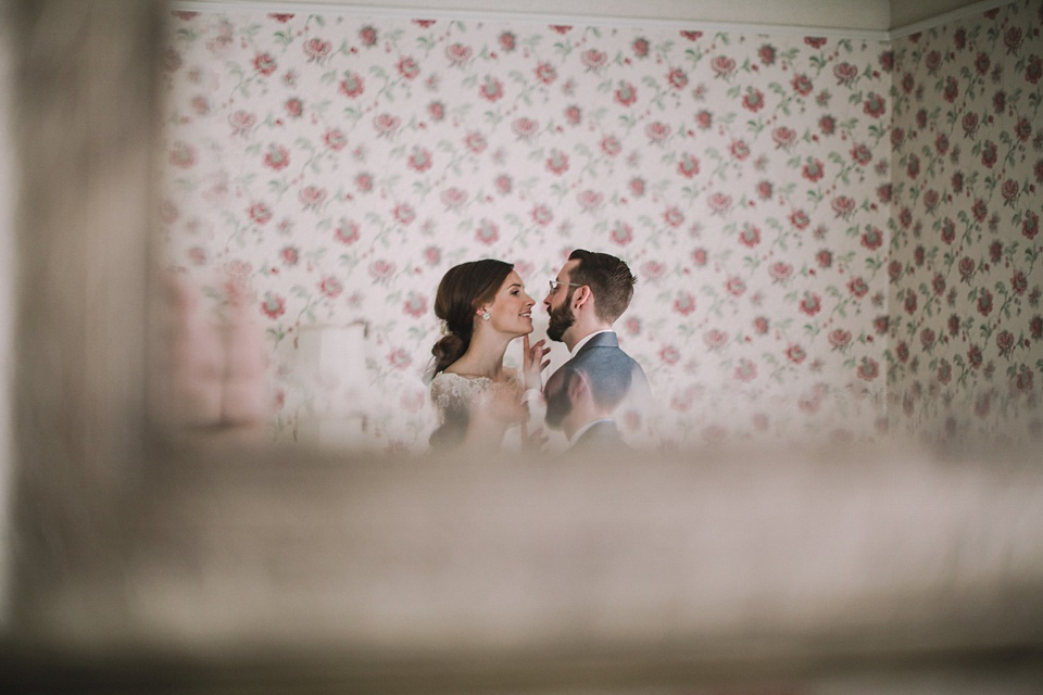 An original 1960s vintage wedding dress worn by Bride Jen for her sweet and stylish Minnesota wedding. Photography by Carla Boecklin. Carla Boecklin photography, Minnesota weddings, 1960's vintage
