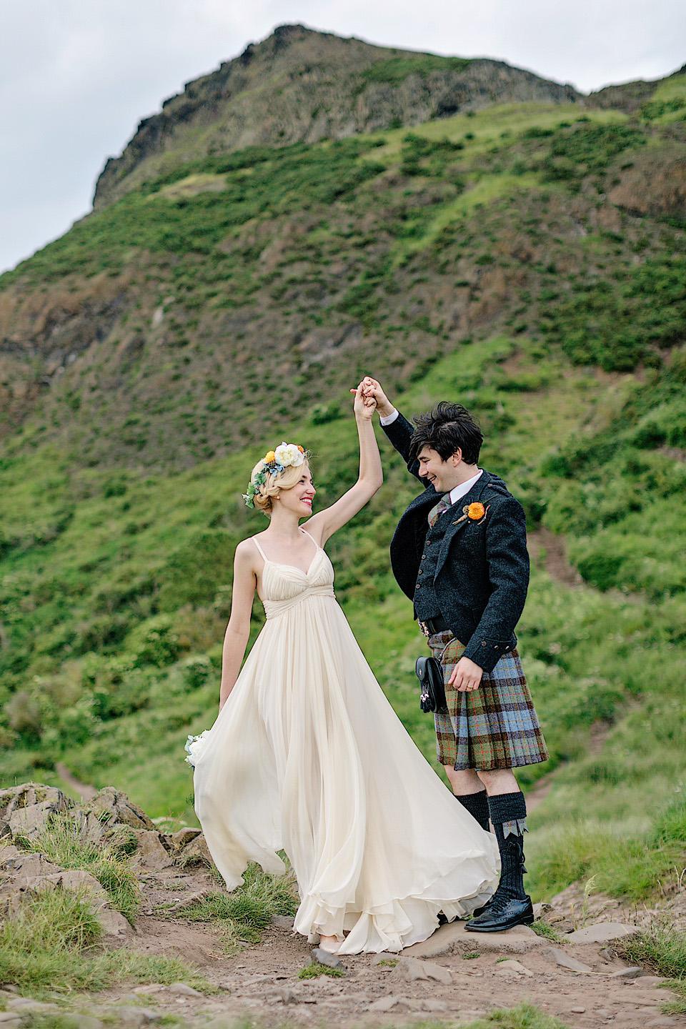 jenni mlear, weddings in scotland, kilt, shareen