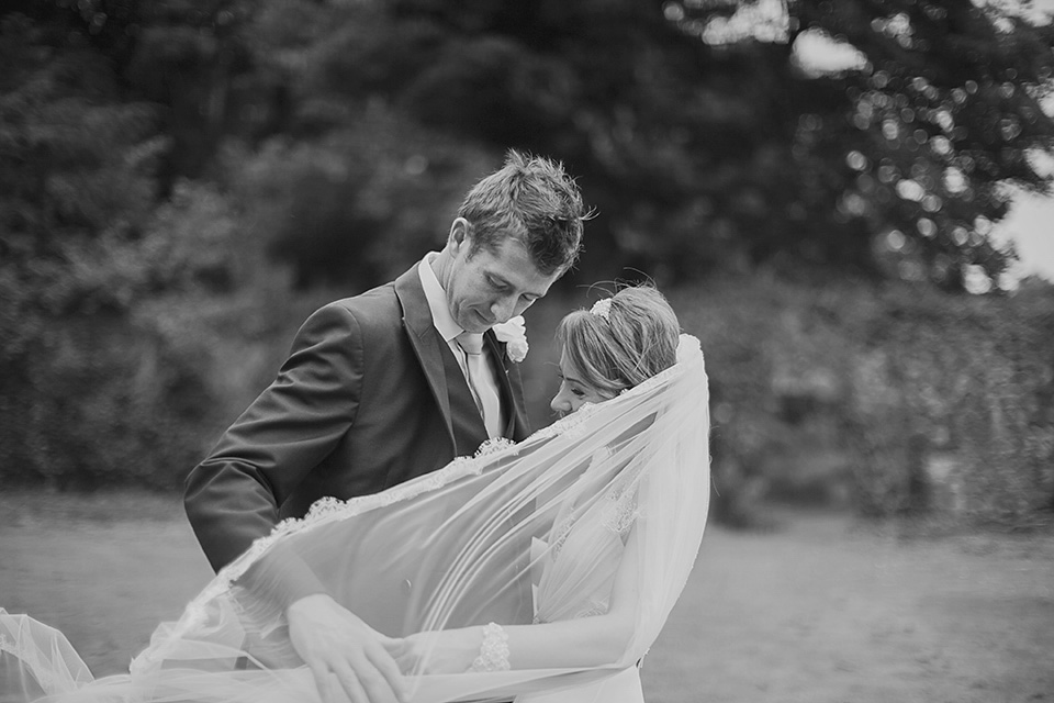 rose pink wedding, dentelle by jenny packham, elegant romantic wedding