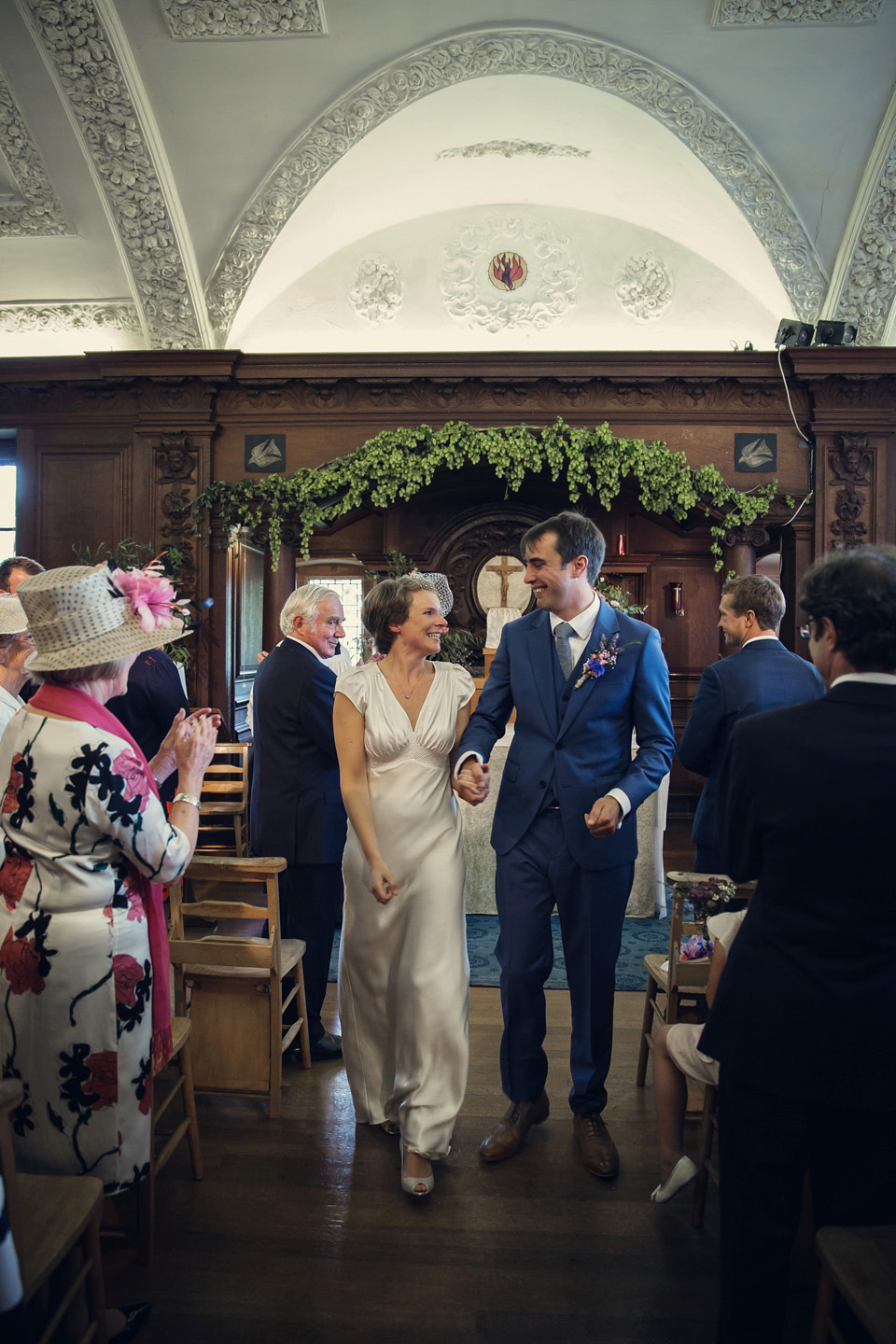 1940s bride, vintage bride, suzannah, suzannah.com, birdcage veil, assassynation wedding photography, frank millar videography