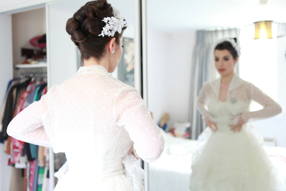 1950s bride, rock n roll bride, rock n roll wedding, loraine ross photography, 50s vintage wedding dress