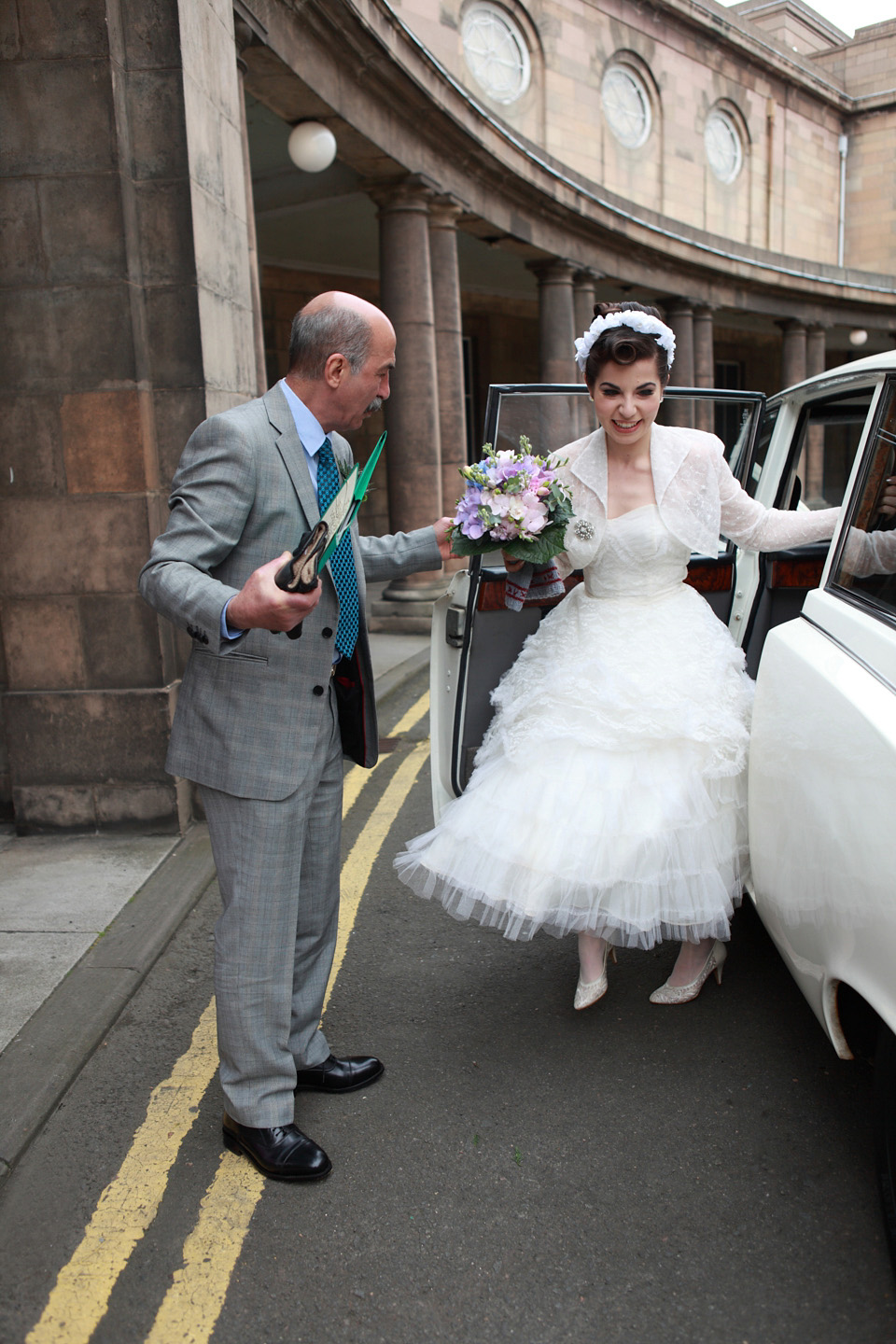 1950s bride, rock n roll bride, rock n roll wedding, loraine ross photography, 50s vintage wedding dress