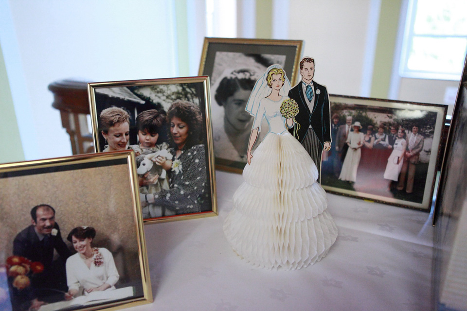 1950s bride, rock n roll bride, rock n roll wedding, loraine ross photography, 50s vintage wedding dress