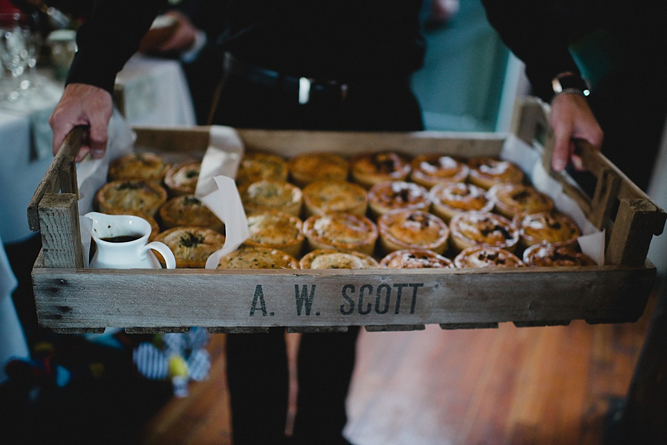 pale green, gold, sage, dalston weddings, baroque style wedding, lily sawyer photography