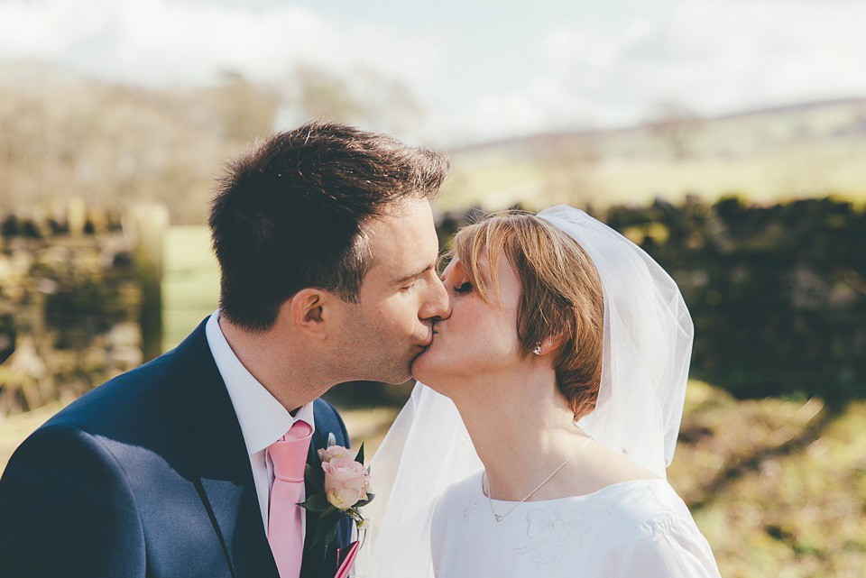 1960s vintage wedding dress, 1960s vintage wedding veil, broughton hall estate skipton wedding venue, shutter go click wedding photography, lovemydress bride, vintage wedding, 1960s vintage wedding, pouffy veil