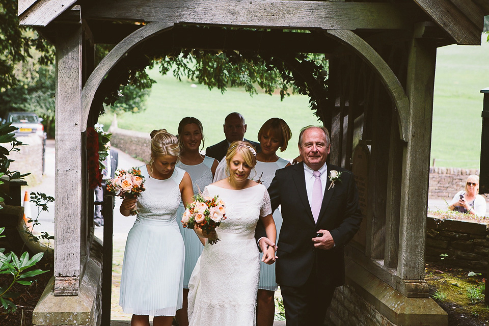 bridesmaids in mint green, ted baker bridesmaids dresses, summer wedding, rustic barn wedding, peach wedding bouquet, jonny draper photography