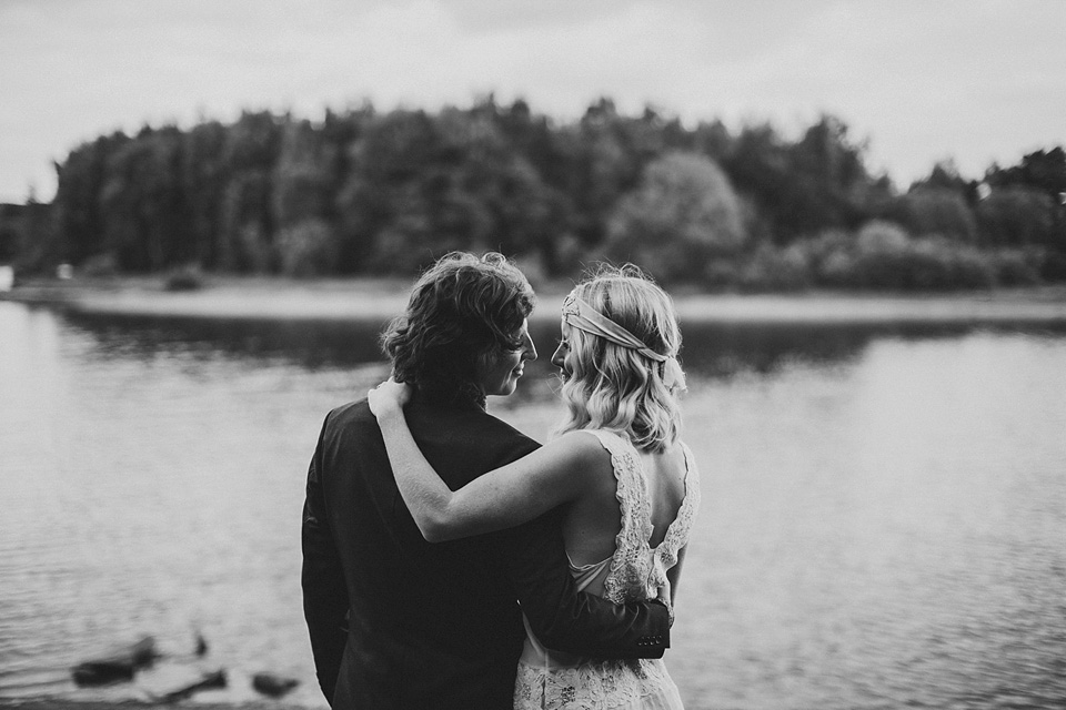 boho bride, elopement, woodland elopement, scottish wedding, flannels australia wedding dress, christopher currie photography, intimate outdoor wedding, humanist wedding, handfasting ribbons