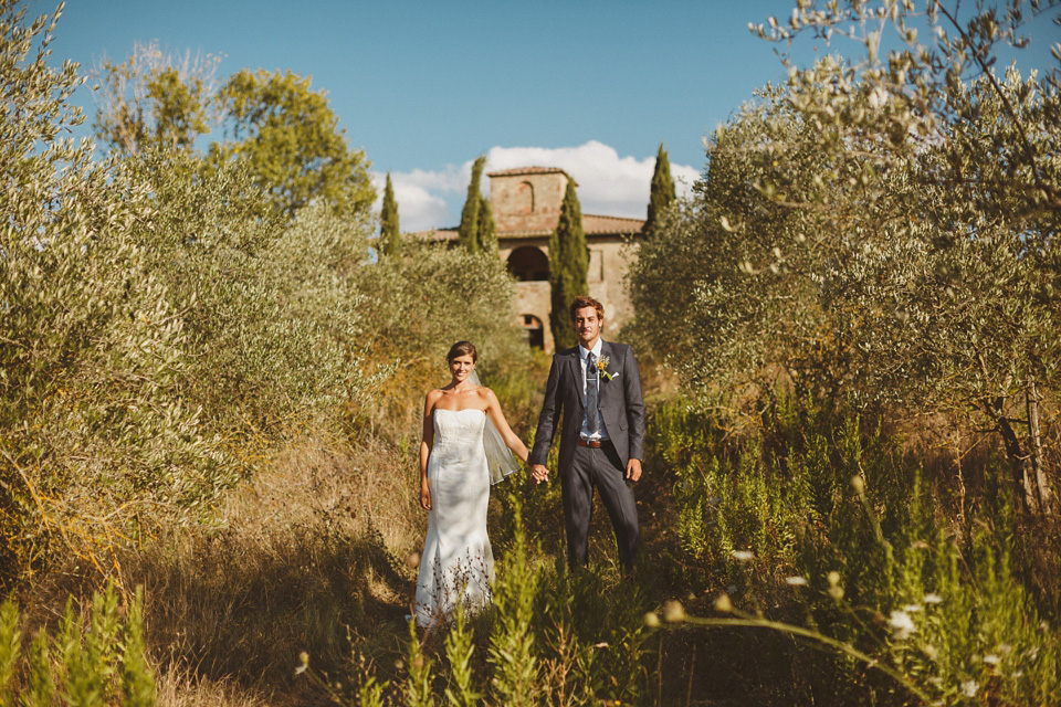 wpid365009 homespun tuscany wedding joanna hehir dress ed peers photography 58