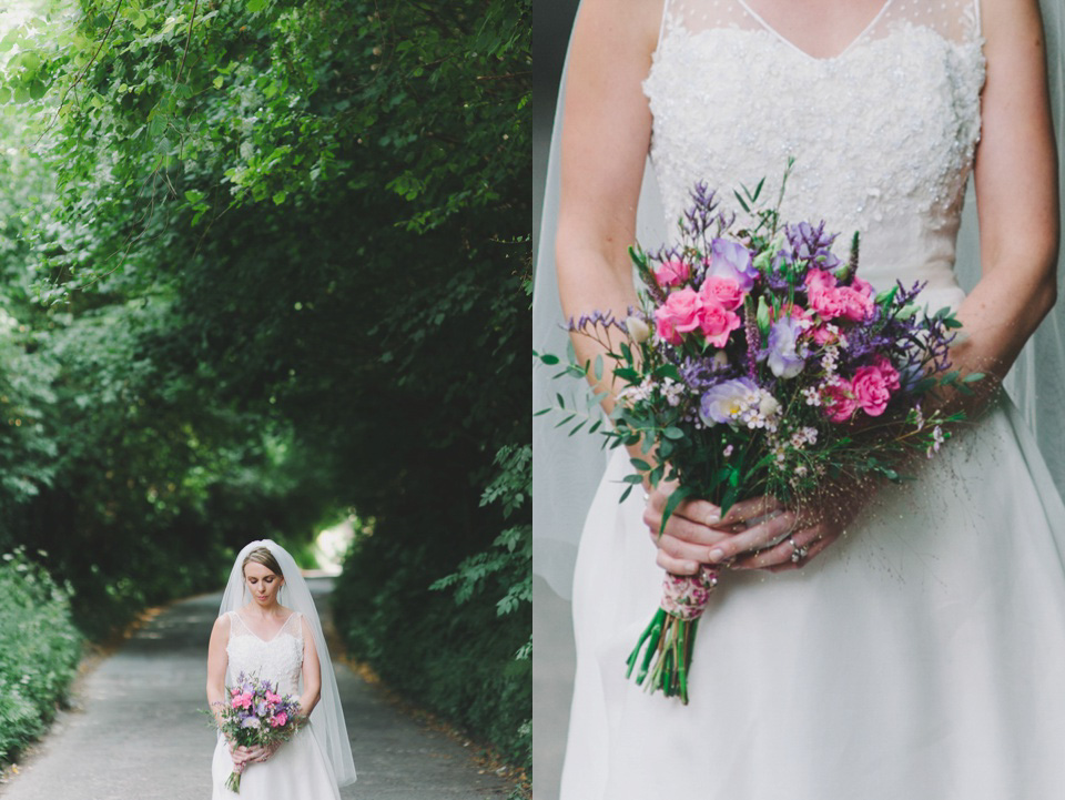 Colourful homespun barn wedding. Photography by Eliza Claire.