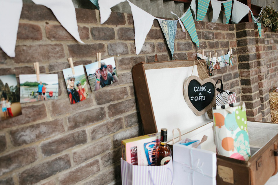 Colourful homespun barn wedding. Photography by Eliza Claire.