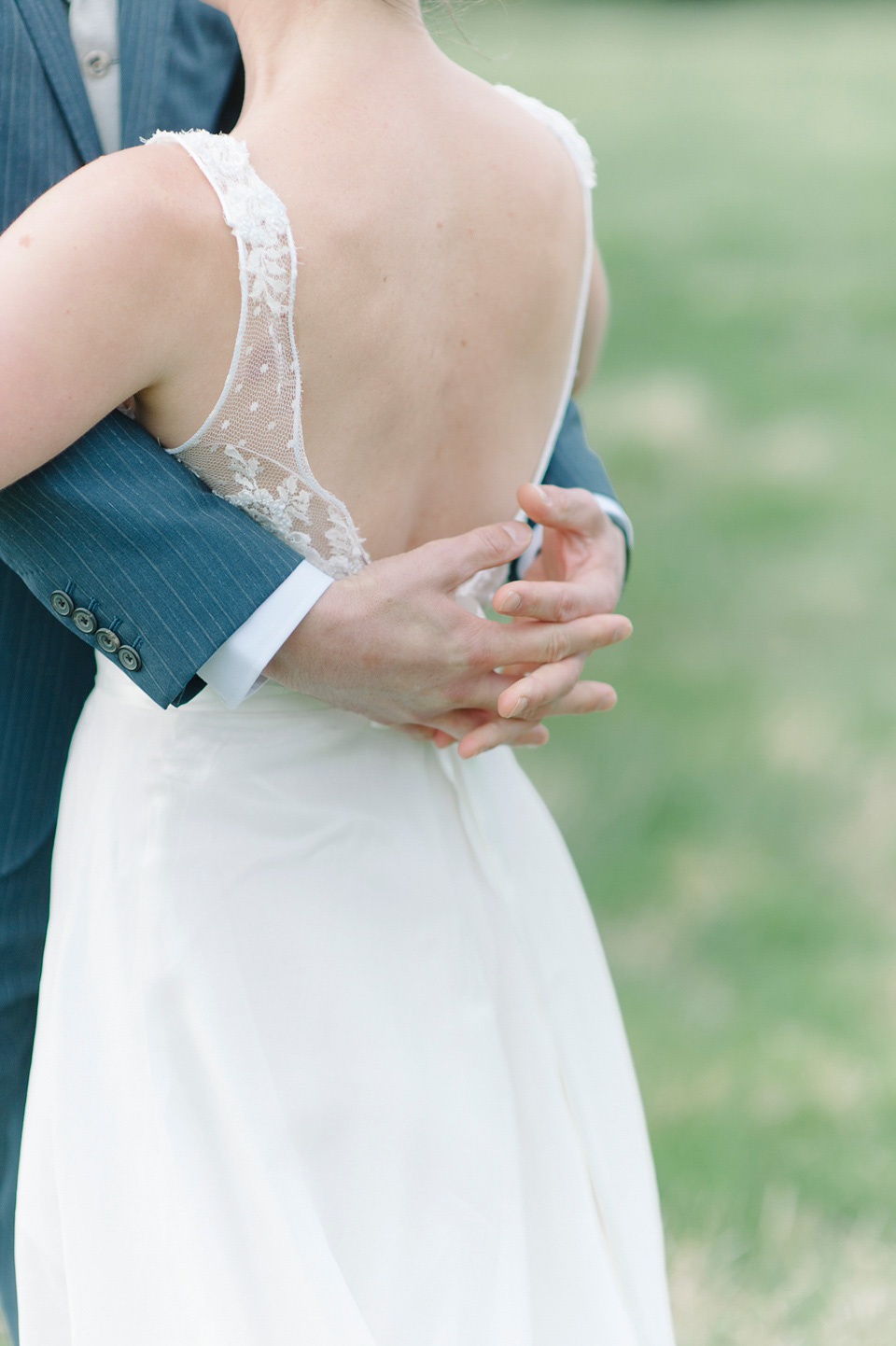 Colourful homespun barn wedding. Photography by Eliza Claire.