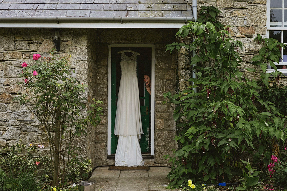 September weddings, Colehayes Park Dartmoor wedding venue, Etsy wedding dress, York Place Studioes Photography