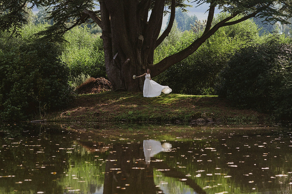 September weddings, Colehayes Park Dartmoor wedding venue, Etsy wedding dress, York Place Studioes Photography